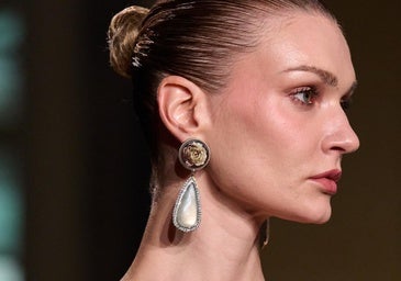 Nunca hay demasiado rubor: se llama blindness blush y es la técnica de moda